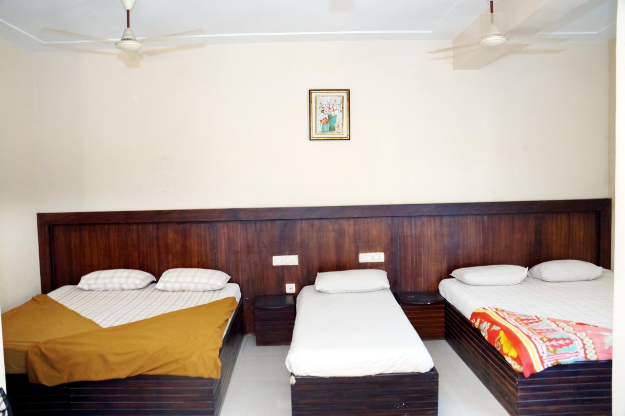 Hotel Royal Nest Vandiperiyār Exterior foto